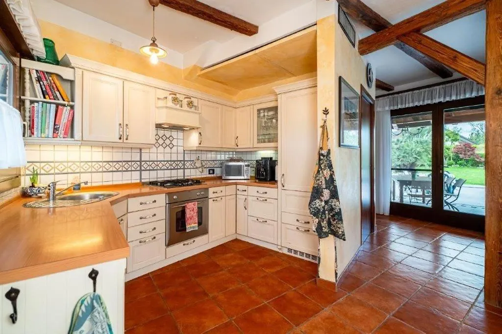 Villa Toscana Albarella Island Italia